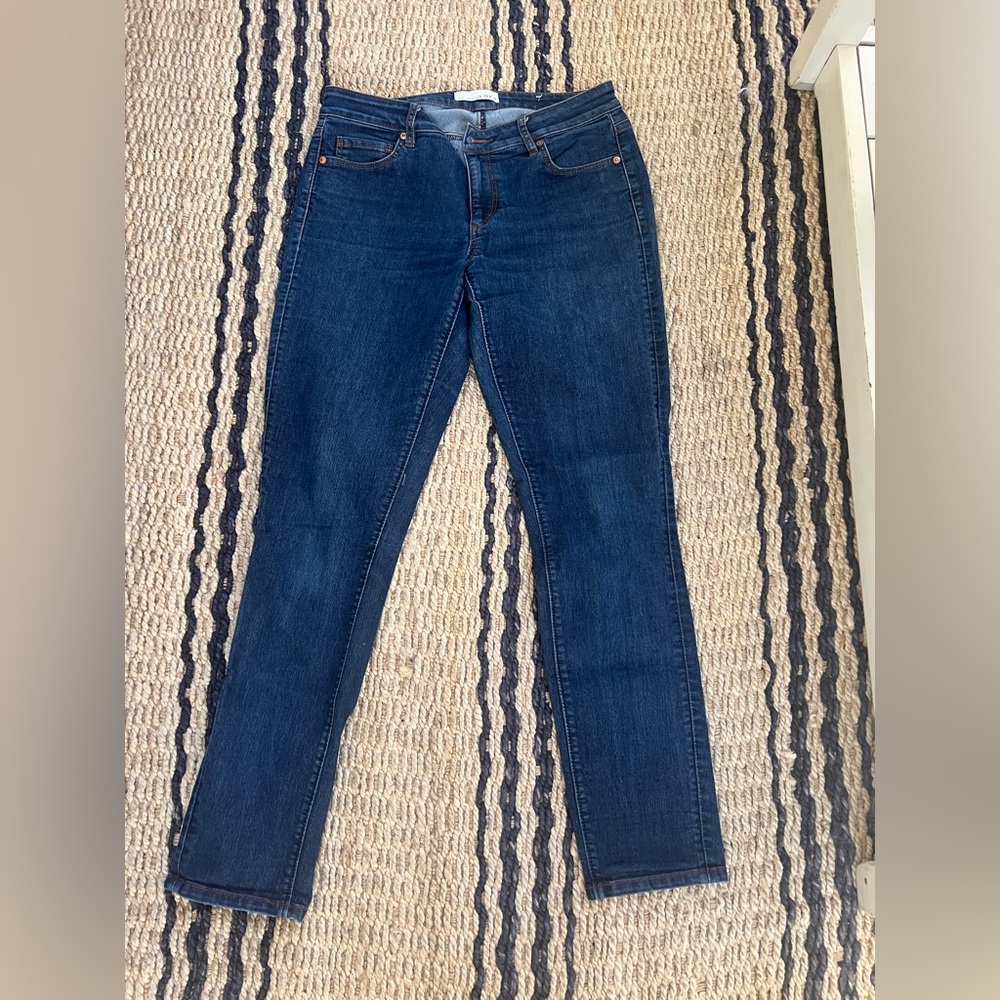 Loft Women's Curvy Skinny Jeans. Size 27. Great condition.